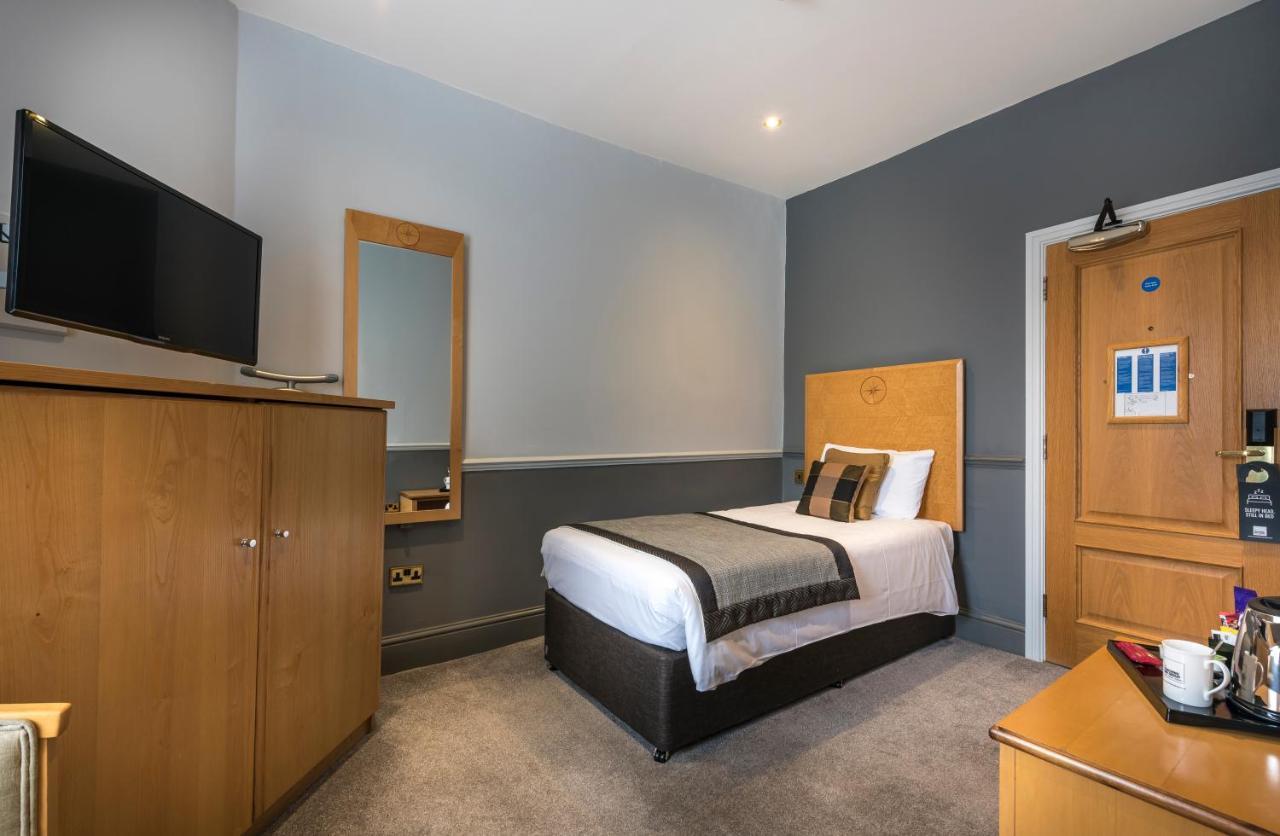 The Swan Hotel, Stafford, Staffordshire Екстериор снимка