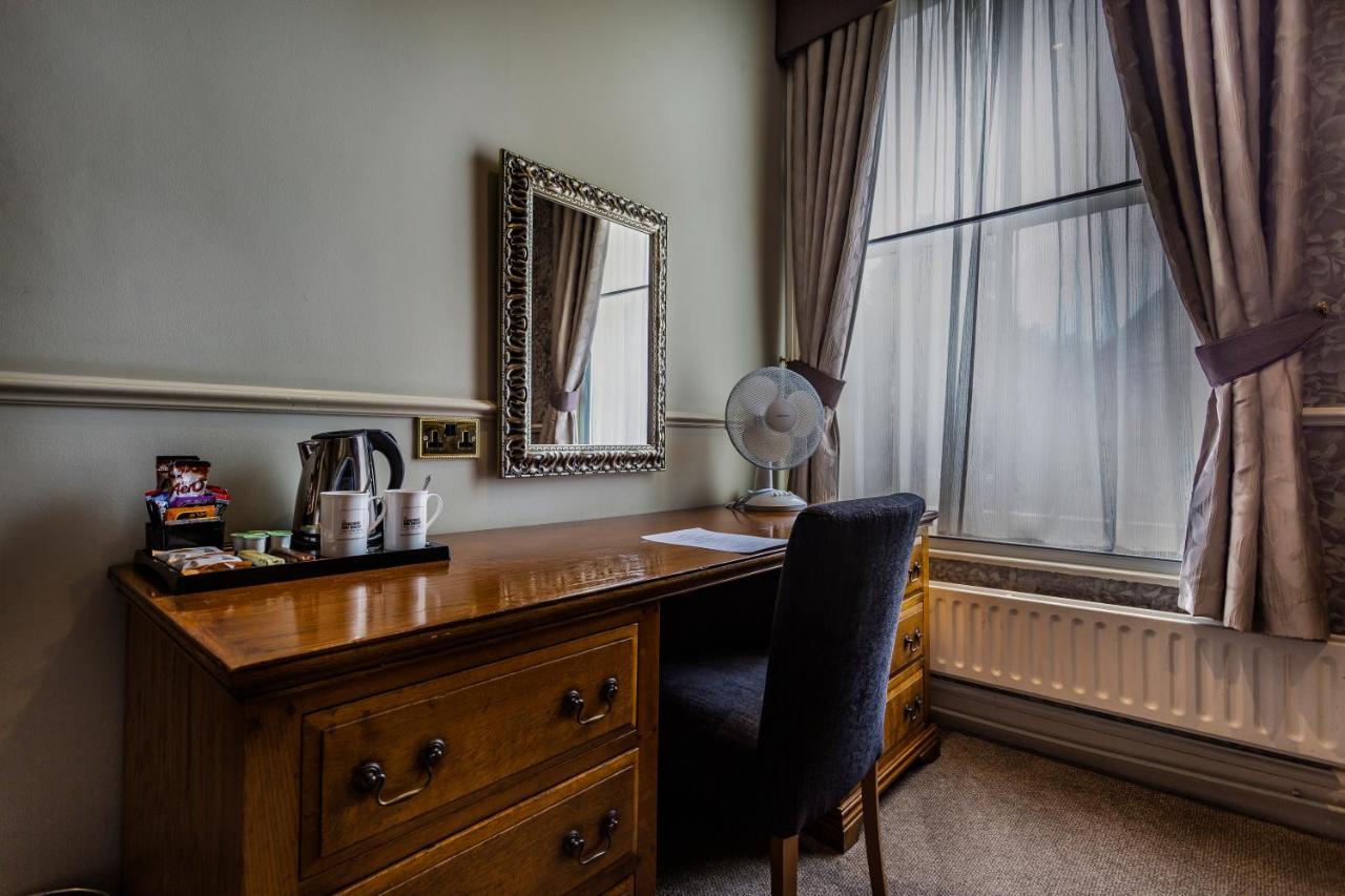 The Swan Hotel, Stafford, Staffordshire Екстериор снимка