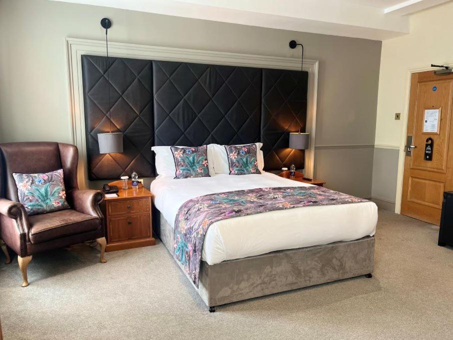 The Swan Hotel, Stafford, Staffordshire Екстериор снимка